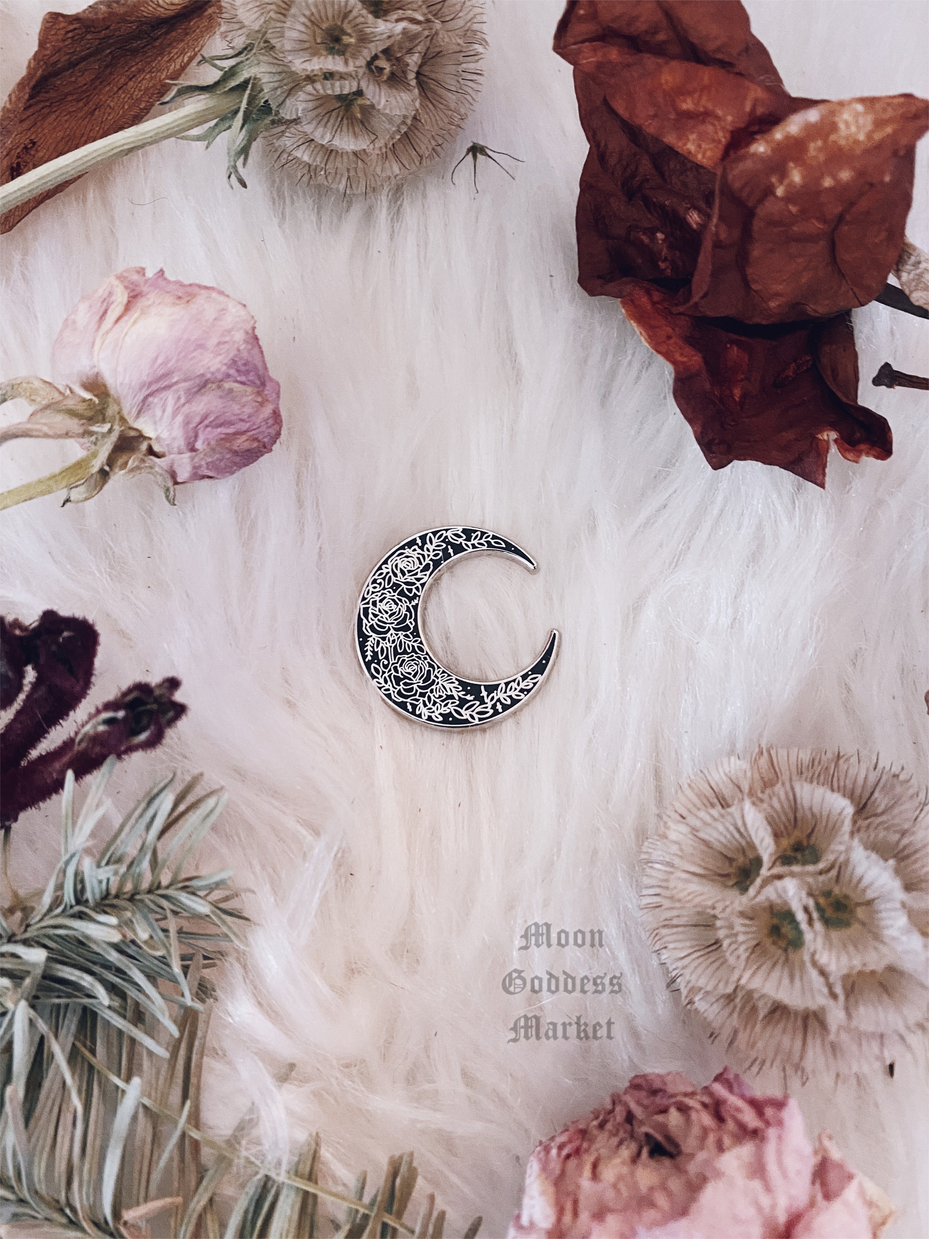 Rose Moon Lapel Pin - Moon Goddess Market
